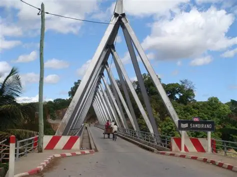 Pont Sambirano